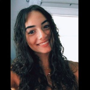 Meet your Posher, Annasophia